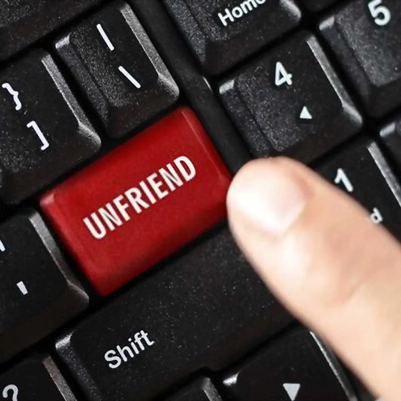 facebook unfriend button on keyboard 1
