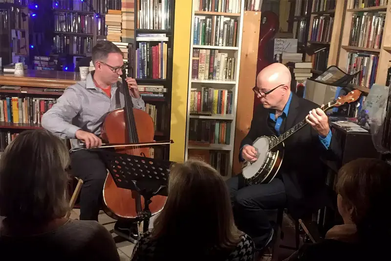 celloist and banjo player at sellers newell bookstore